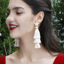 Stylishwe   クリスマス ホワイト タッセル ピアス