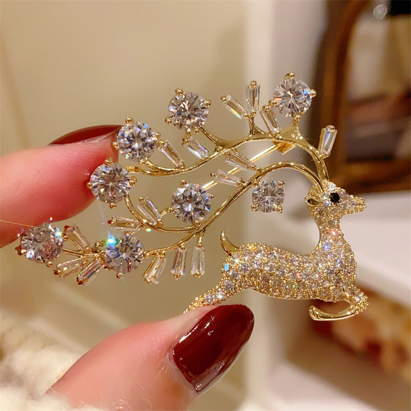 Stylishwe   クリスマス おしゃれ ヘラジカ ブローチ
