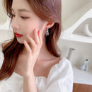 Stylishwe   クリスマスツリー スノーデザイン ピアス2色選択可