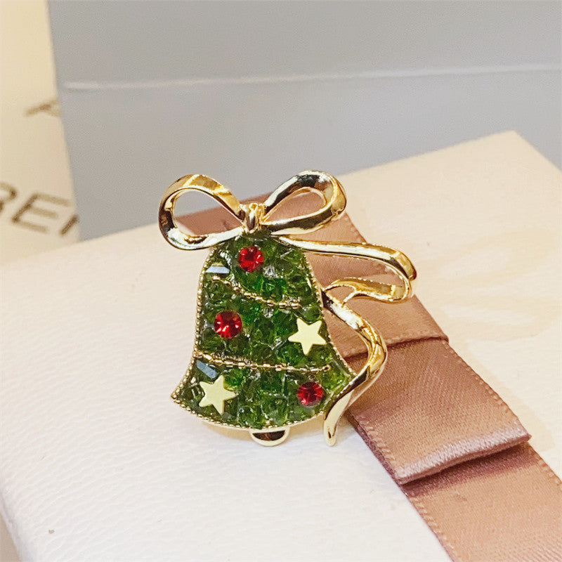 Stylishwe   クリスマス 可愛い そり ヘラジカ ベルブローチ