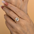 Stylishwe  3.0カラット エレガント イエローゴールド エメラルドカット 婚約指輪