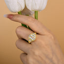 Stylishwe  4.5カラット イエローゴールド エメラルドカット３ストーン 婚約指輪