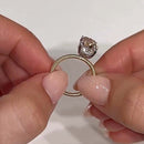 Stylishwe  2.5カラット イエローゴールド クッションカット 婚約指輪