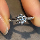 Stylishwe  2.0カラット エレガント ホワイトゴールド ラウンドカット 婚約指輪