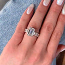 Stylishwe  7.0カラット 豪華  ホワイトゴールド エメラルドカット 婚約指輪
