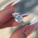 Stylishwe  1.5カラット エレガントホワイトゴールド クッションカット 婚約指輪