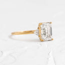 Stylishwe  3.0カラット エレガント イエローゴールド エメラルドカット 婚約指輪