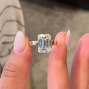 Stylishwe  7.0カラット ゴージャス イエローゴールド エメラルドカット 婚約指輪