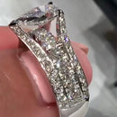 Stylishwe  2.8カラット ホワイトゴールド ペアカット 婚約指輪