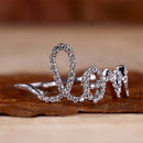 Stylishwe ユニークな文字 "love" ホワイトゴールド ラウンドカット結婚指輪