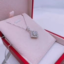 Stylishwe  モアサナイト 上品 ペンダントスターリングシルバー ネックレス