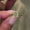 Stylishwe  4.0カラット イエローサファイア クッションカット婚約指輪