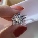 Stylishwe 1.0ct Sunflower Motif Engagement Ring 