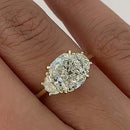 Stylishwe 3.0カラット スリーストーン イエローゴールド クッションカット 婚約指輪