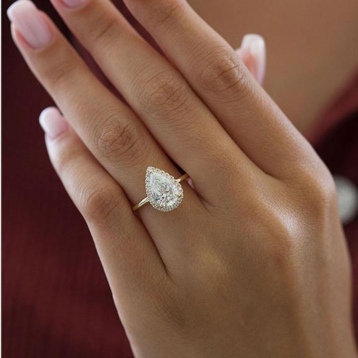 Stylishwe エレガント 2.5カラット ヘイロー イエローゴールド ペアーカット 婚約指輪 スターリングシルバー