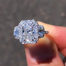 Stylishwe  2.5カラット ラディアントカット スリーストーン 婚約指輪