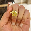 Stylishwe 10.5カラット ゴージャス  ラディアント 婚約指輪