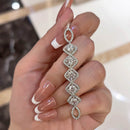 Stylishwe 2.5 Carat Gorgeous Halo CZ Diamond Bracelet 