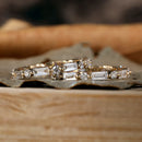 Stylishwe Delicate Eternity Ring 2pcs Emerald &amp; Round Cut Wedding Ring 